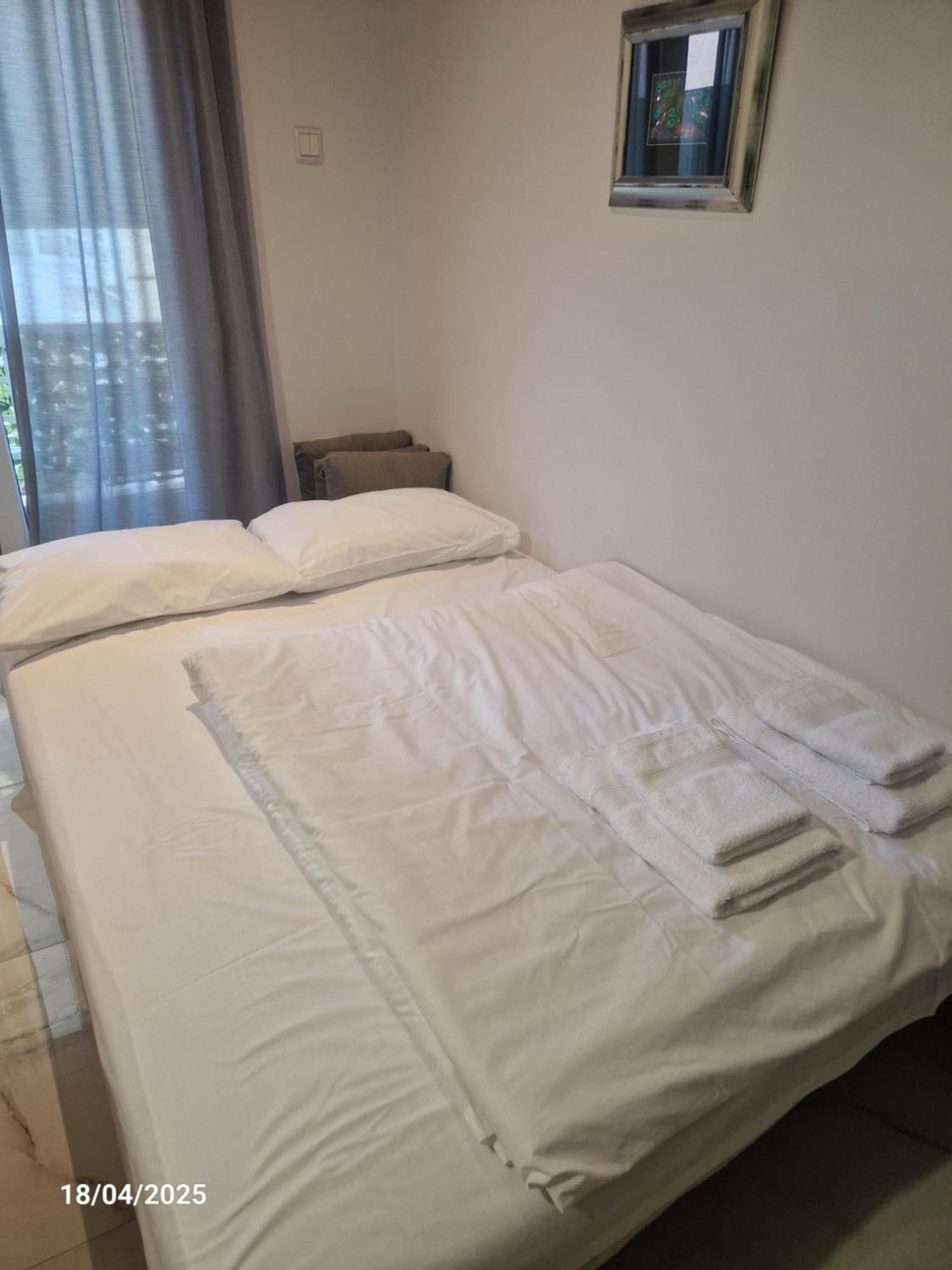 N&S Apartment B เอเดสซา ภายนอก รูปภาพ